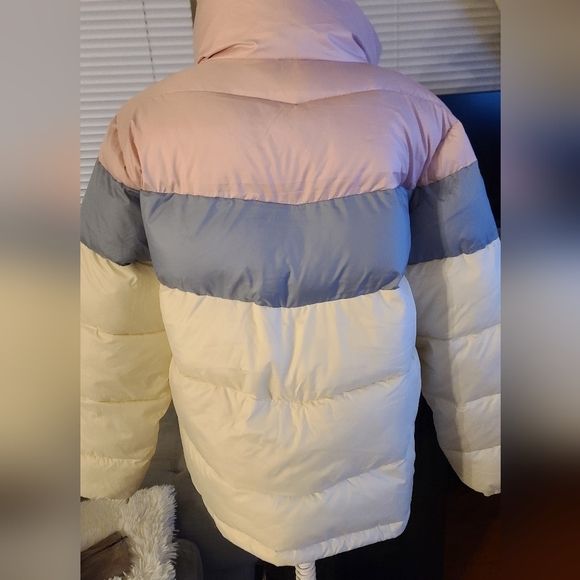 ColumbiaPuffect Color Blocked Jacket. - Picture 4 of 7